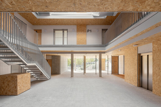 24 Viviendas Sociales en Igualada / 4RQ arquitectura + MBM Arquitectes 24 Viviendas Sociales en Igualada / 4RQ arquitectura + MBM Arquitectes - Imagen 10 de 26