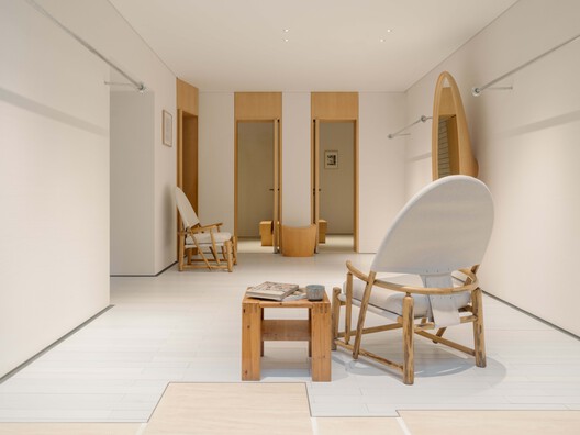 YOUWEI 新乐路概念店 / say architects - 室内图, 木头, 灯, 椅子