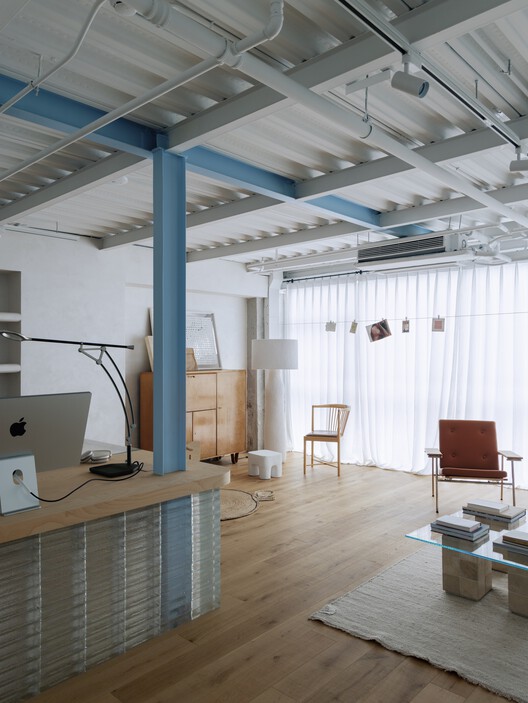 Beijing Sundate Office / milanesi | paiusco - Interior Photography, Wood, Lighting, Chair, Glass, Beam