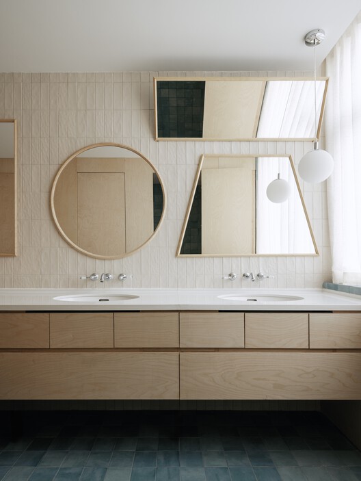 Beijing Sundate Office / milanesi | paiusco - Interior Photography, Bathroom, Lighting, Sink, Countertop