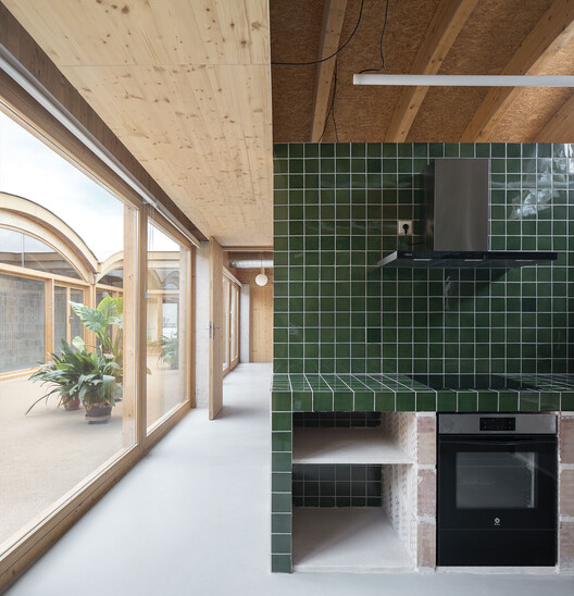 Nursery School in Muro / BOS Arquitectes - Interior Photography, Wood, Concrete