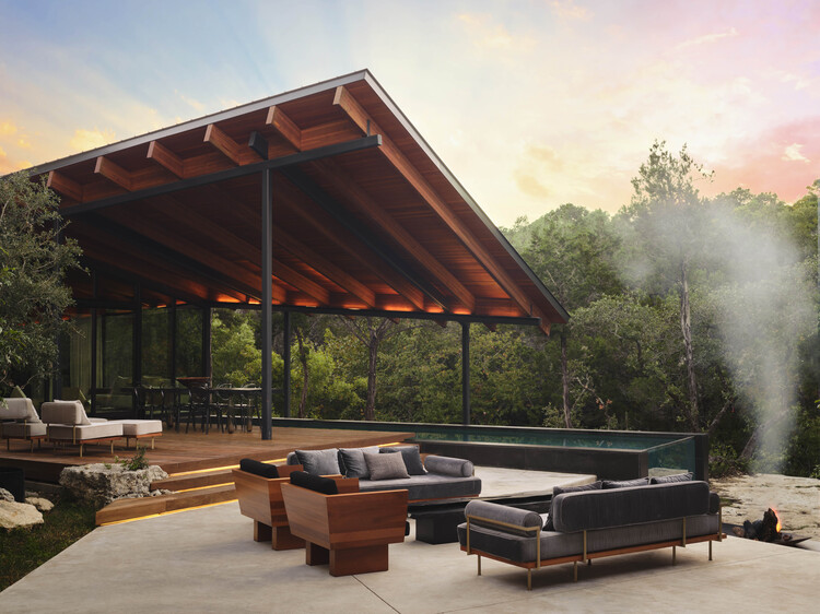 Falling Leaves House / Bercy Fadel + Partners - Exterior Photography, Wood, Beam, Chair, Patio, Deck