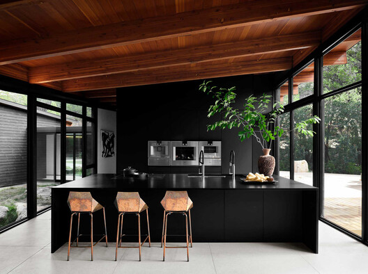 Falling Leaves House / Bercy Fadel + Partners - Interior Photography, Kitchen, Wood, Countertop, Lighting, Table, Chair, Glass