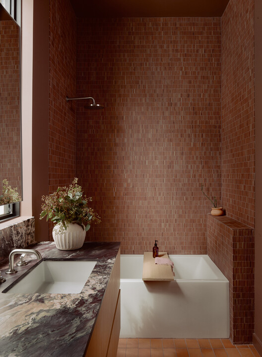 Lantern House / Bercy Fadel + Partners - Interior Photography, Bathroom, Sink, Countertop