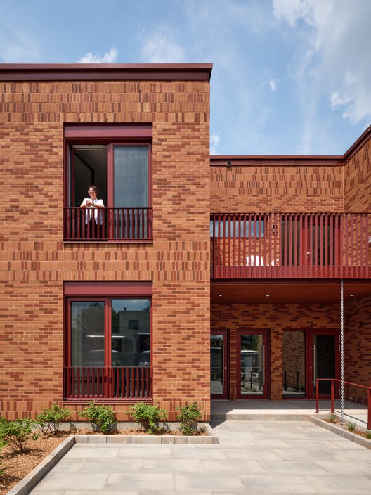 Place Tenaquip - Affordable Housing Units / L. McComber  - Exterior Photography, Brick