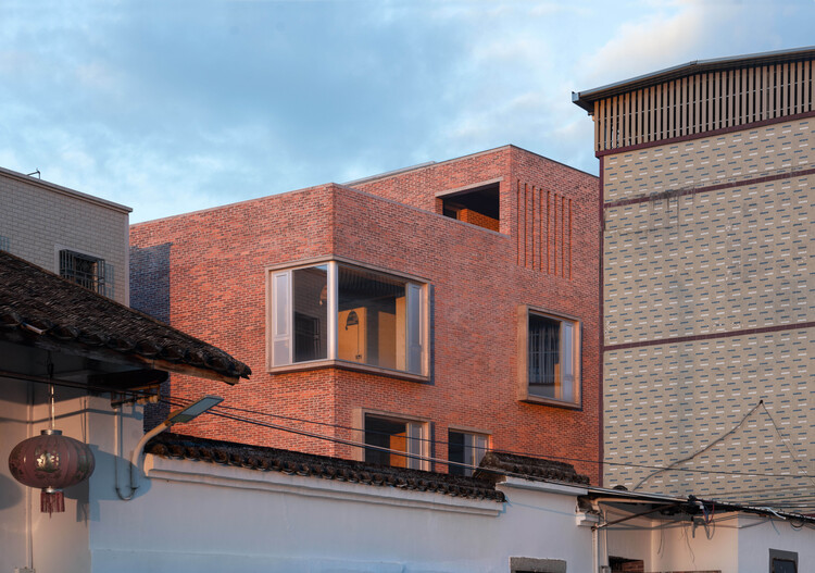Guangdong Brick House / WUWU Atelier, ADINJU - Exterior Photography, Brick, Facade
