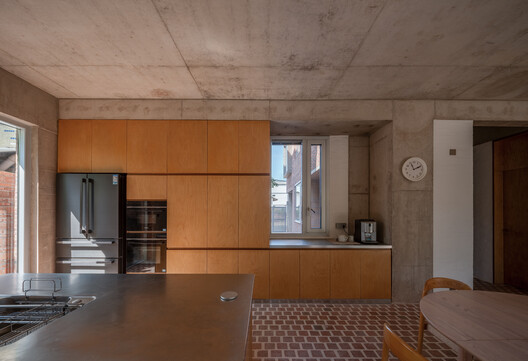 Guangdong Brick House / WUWU Atelier, ADINJU - Interior Photography, Kitchen, Wood, Countertop, Chair