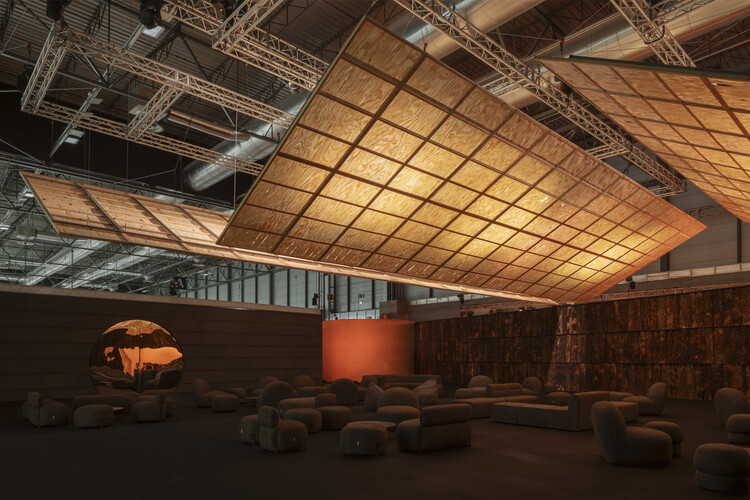 Guest Lounge 350.000 Ha / Manuel Bouzas + salazarsequeromedina - Imagen 5 de 23