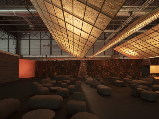 Guest Lounge 350.000 Ha / Manuel Bouzas + salazarsequeromedina Guest Lounge 350.000 Ha / Manuel Bouzas + salazarsequeromedina - Interior Photography, Living Room, Lighting, Beam