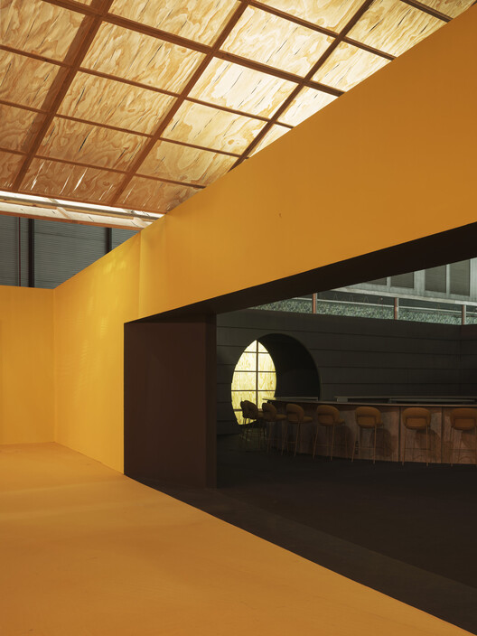 Guest Lounge 350.000 Ha / Manuel Bouzas + salazarsequeromedina Guest Lounge 350.000 Ha / Manuel Bouzas + salazarsequeromedina - Interior Photography, Wood, Beam