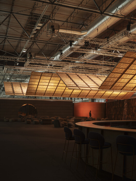 Guest Lounge 350.000 Ha / Manuel Bouzas + salazarsequeromedina Guest Lounge 350.000 Ha / Manuel Bouzas + salazarsequeromedina - Interior Photography, Lighting, Beam