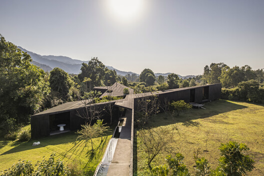 Casa Mavra  / TAC Taller Alberto Calleja - Image 7 of 14