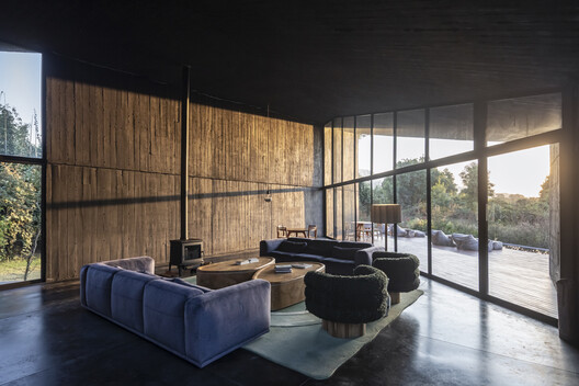 Casa Mavra  / TAC Taller Alberto Calleja - Interior Photography, Living Room, Wood, Chair, Beam