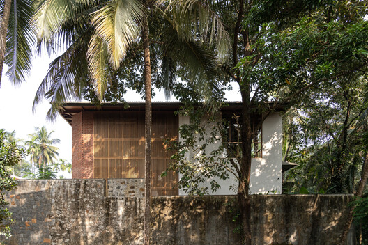 Ananda House / Thought Parallels - Exterior Photography