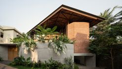 Ananda House / Thought Parallels