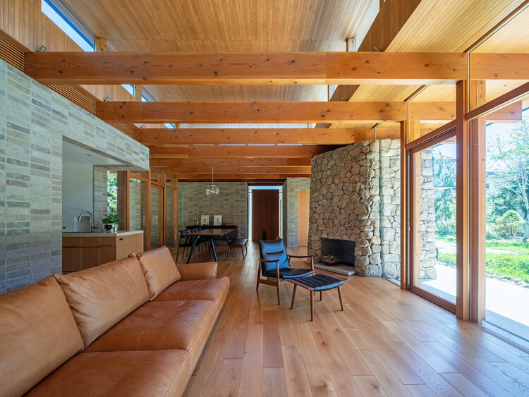 House at the Urban-Nature Threshold / Teitakusubako + Yusuke Igarashi Architects - Interior Photography, Houses, Beam, Chair