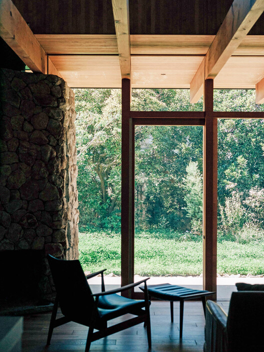 House at the Urban-Nature Threshold / Teitakusubako + Yusuke Igarashi Architects - Interior Photography, Wood