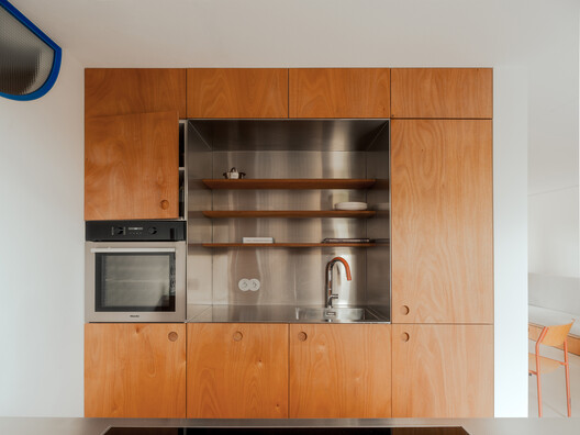 Trommel Apartment / PLNLstudio - Interior Photography, Kitchen, Wood, Countertop, Lighting, Glass