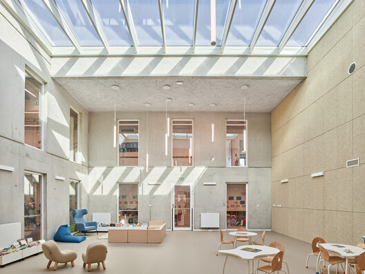 School Complex of the Olive Tree / GGR architectes - Interior Photography, Wood, Chair