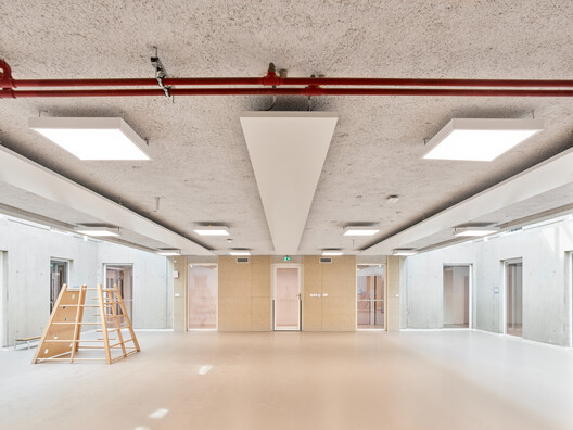 School Complex of the Olive Tree / GGR architectes - Interior Photography