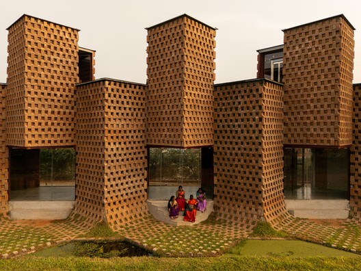 Petti Restaurant / Wallmakers - Image 9 of 26