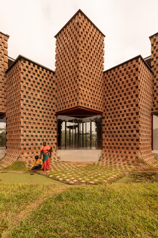 Petti Restaurant / Wallmakers - Exterior Photography