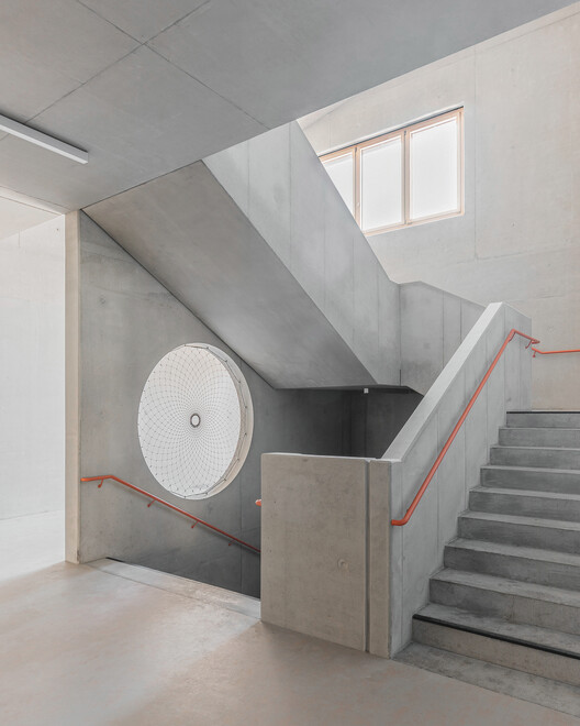 Primary School Krampnitz / AFF architekten - Interior Photography, Stairs, Concrete