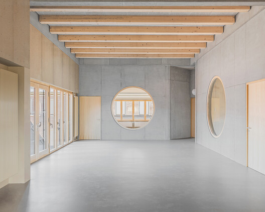 Primary School Krampnitz / AFF architekten - Interior Photography, Wood