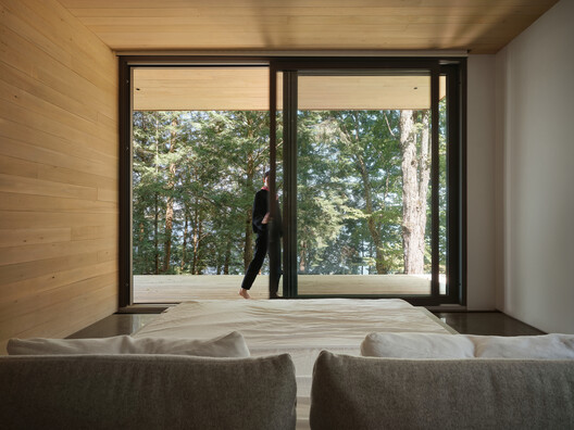 Counter-Slope House / YH2 Architecture Counter-Slope House / YH2 Architecture - Image 14 of 25