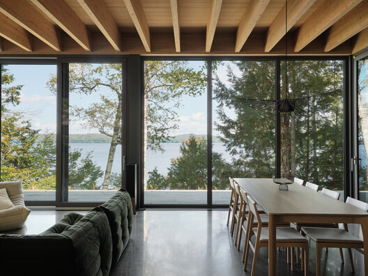 Counter-Slope House / YH2 Architecture Counter-Slope House / YH2 Architecture - Image 8 of 25