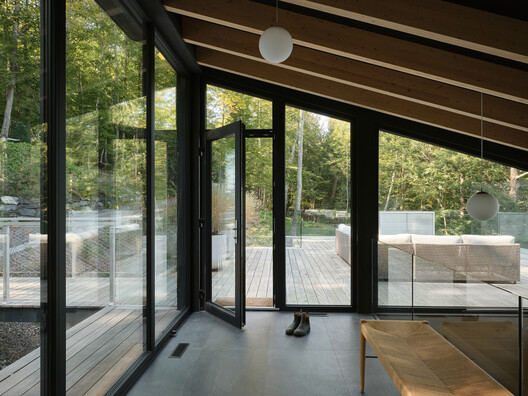 Counter-Slope House / YH2 Architecture Counter-Slope House / YH2 Architecture - Image 11 of 25