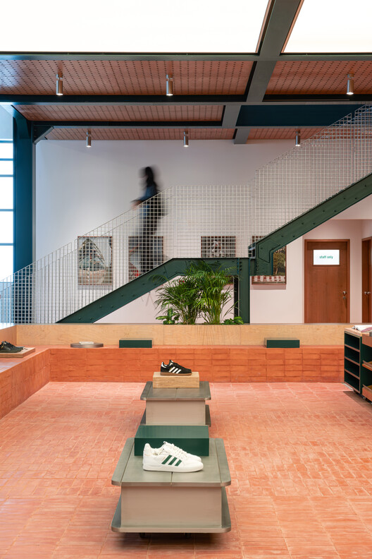 Gooder Store / studio pheasant - Image 7 of 31