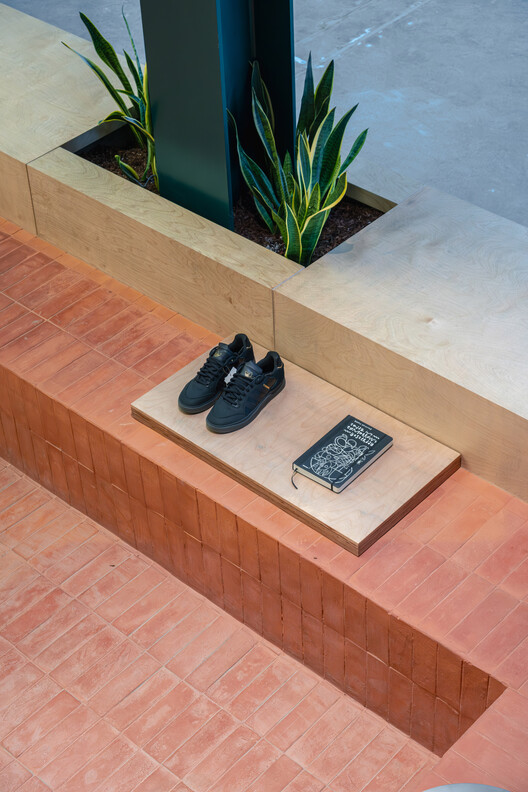 Gooder Store / studio pheasant - Interior Photography, Brick, Concrete