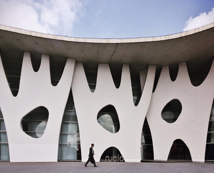 Guía de arquitectura de Barcelona: 23 obras para visitar en la ciudad de Antoni Gaudí - Imagen 30 de 34