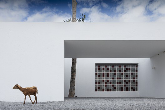 Casa Branca / NEBR arquitetura - Exterior Photography, Concrete