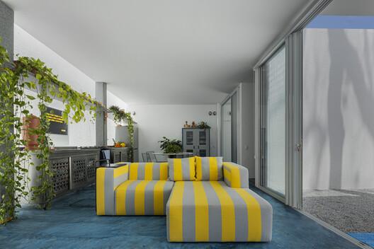 Casa Branca / NEBR arquitetura - Interior Photography, Sofa