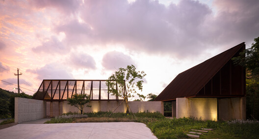 Twin Pavilions / Atelier LuxNox + Found Projects - Image 8 of 25