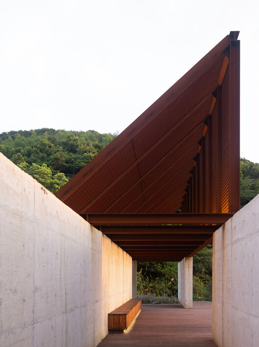 Twin Pavilions / Atelier LuxNox + Found Projects - Exterior Photography, Wood