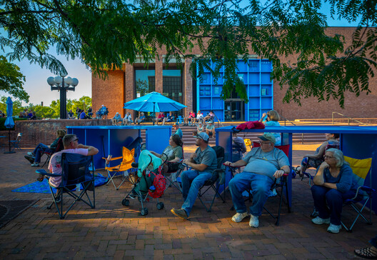 Exhibit Columbus 2023: Designed by the Public / Tatiana Bilbao ESTUDIO - Fotografía exterior, Sillas