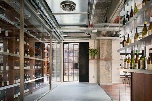 Spring Patio / amass - Interior Photography, Shelving