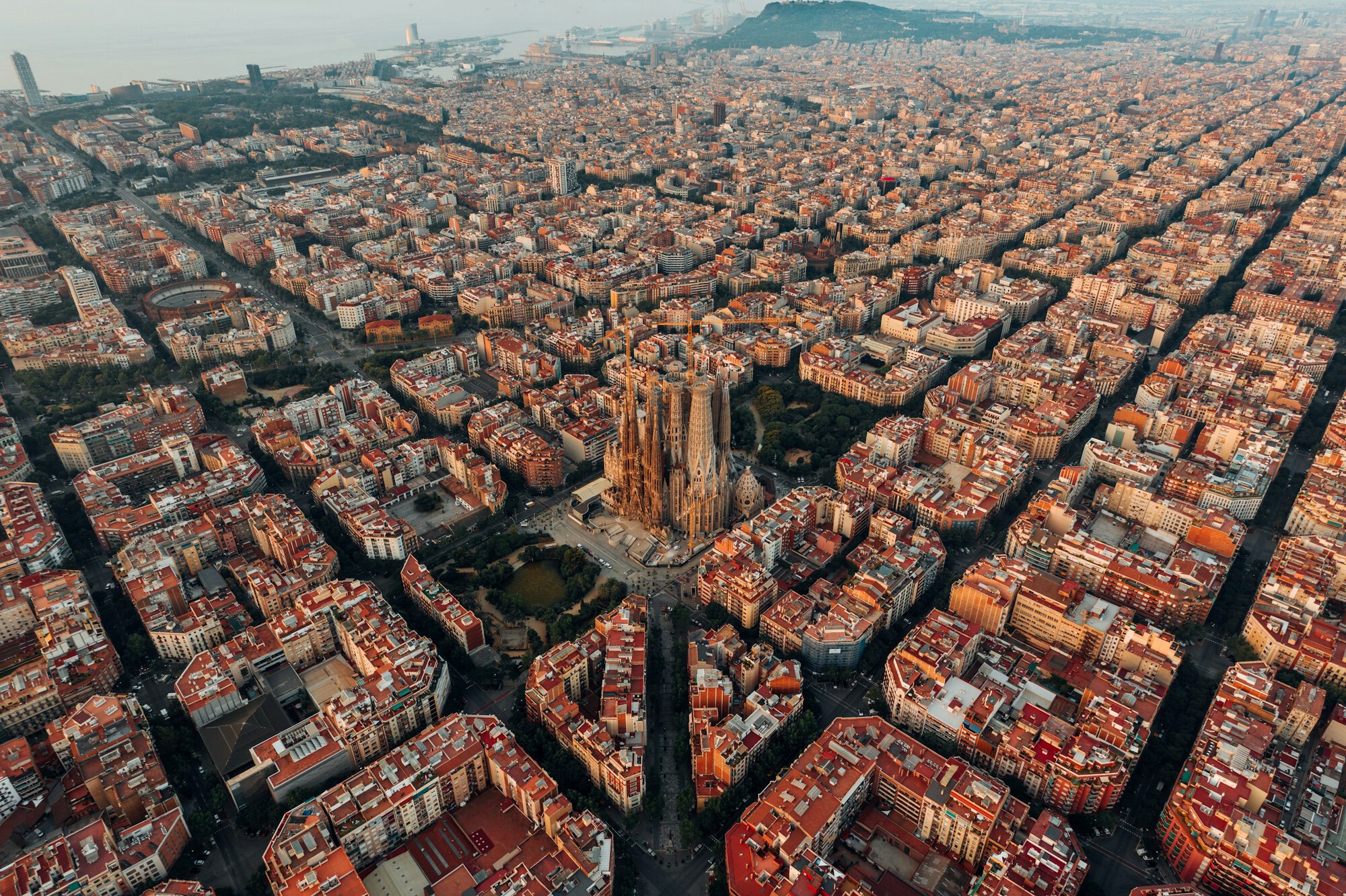 Barcelona Architecture City Guide: 30 Buildings and Places from Gaudi to Today