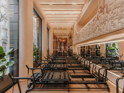 Repeat Wellness Club / MEAN* (Middle East Architecture Network) - Interior Photography, Wood, Glass