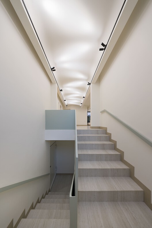 Nafas-e-No (New Breath) Clinic / Event office Nafas-e-No (New Breath) Clinic / Event office - Image 3 of 19