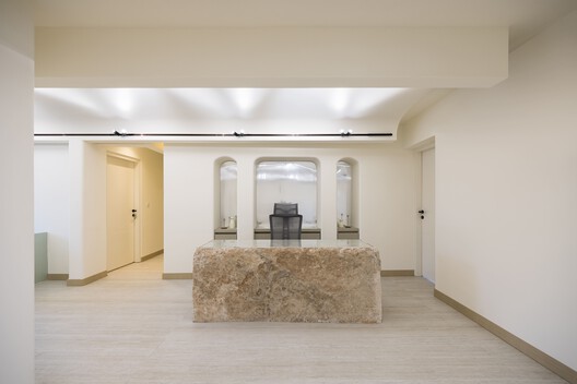 Nafas-e-No (New Breath) Clinic / Event office Nafas-e-No (New Breath) Clinic / Event office - Image 11 of 19