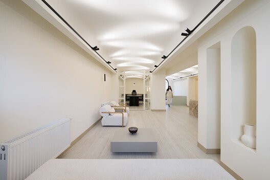 Nafas-e-No (New Breath) Clinic / Event office Nafas-e-No (New Breath) Clinic / Event office - Image 12 of 19