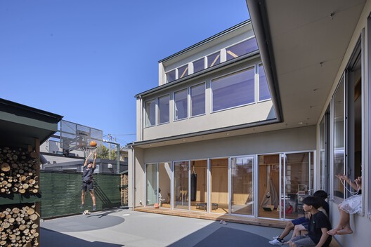 Path Envelope in Maebashi / HAGISO - Exterior Photography, Facade, Concrete, Balcony