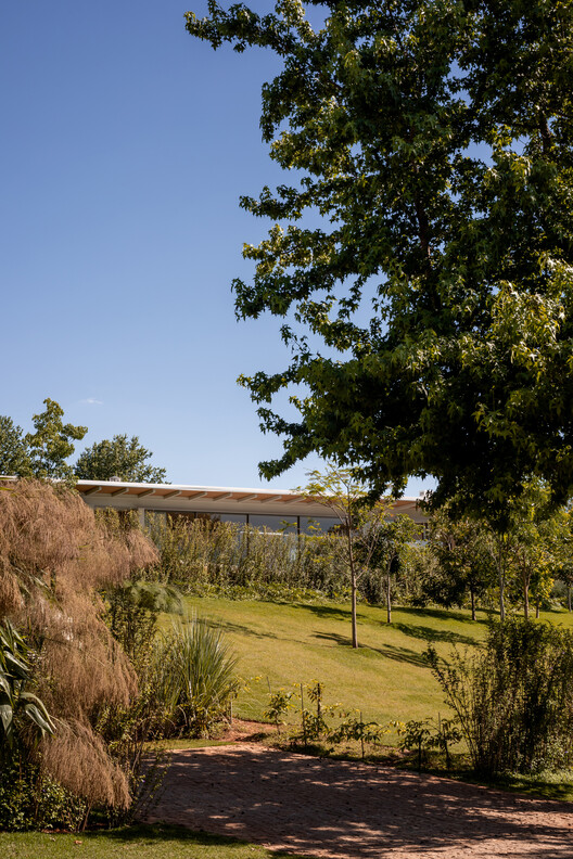 JL Residence / Kiko Castello Branco Arquitetura + Lucas Cunha - Exterior Photography, Garden