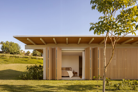 JL Residence / Kiko Castello Branco Arquitetura + Lucas Cunha - Exterior Photography