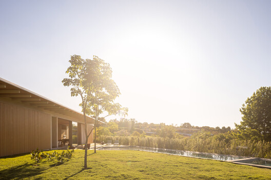 JL Residence / Kiko Castello Branco Arquitetura + Lucas Cunha - Exterior Photography