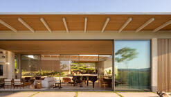 JL Residence / Kiko Castello Branco Arquitetura + Lucas Cunha